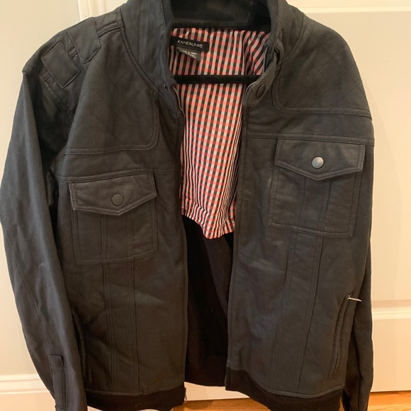 Zip up jacket - Picture 2 of 3